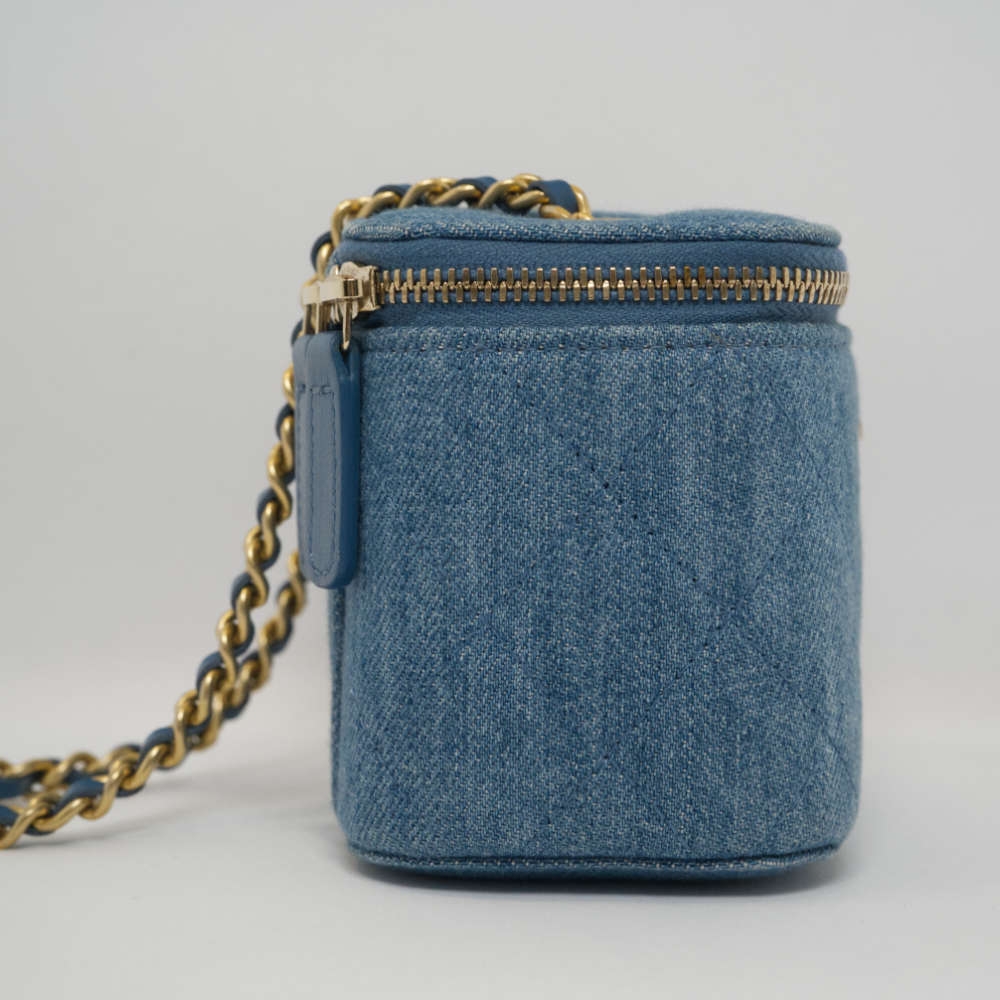 CHANEL-VANITY-MINI-BLUE-DENIM-8387 side.jpg