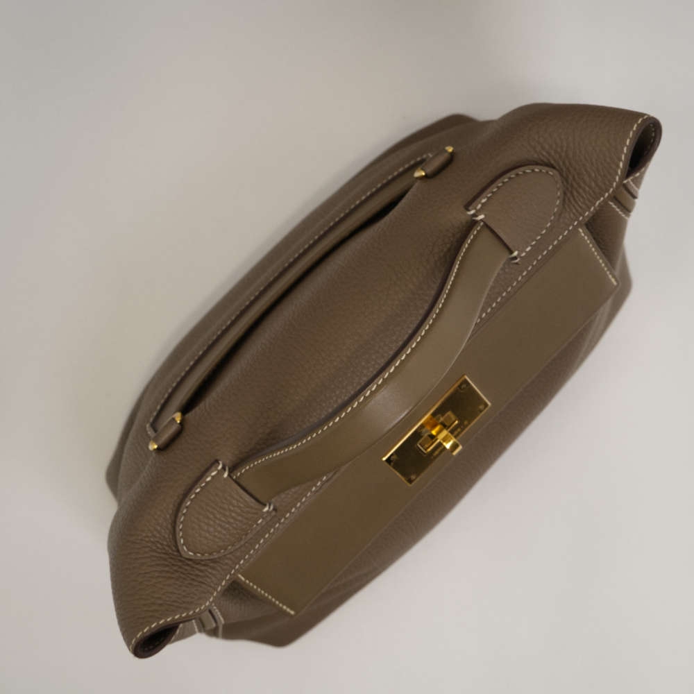 HERMES-24-24SAC-29-ETOUPE-TOGO-8401 topdown.jpg