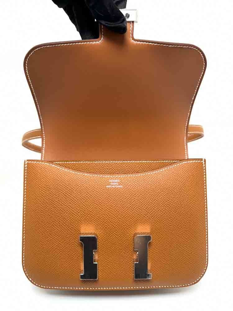 HERMES-CONSTANCEMIRROR-18-GOLD-EPSOM-IMG_9144.jpg