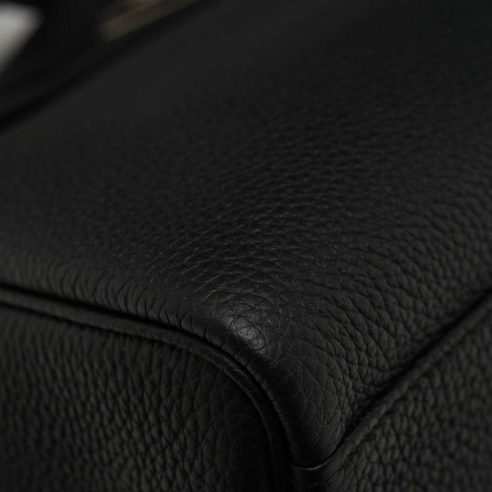 HERMES-KELLYMESSENGER-GM-BLACK-TOGO-8441 corner1.jpg