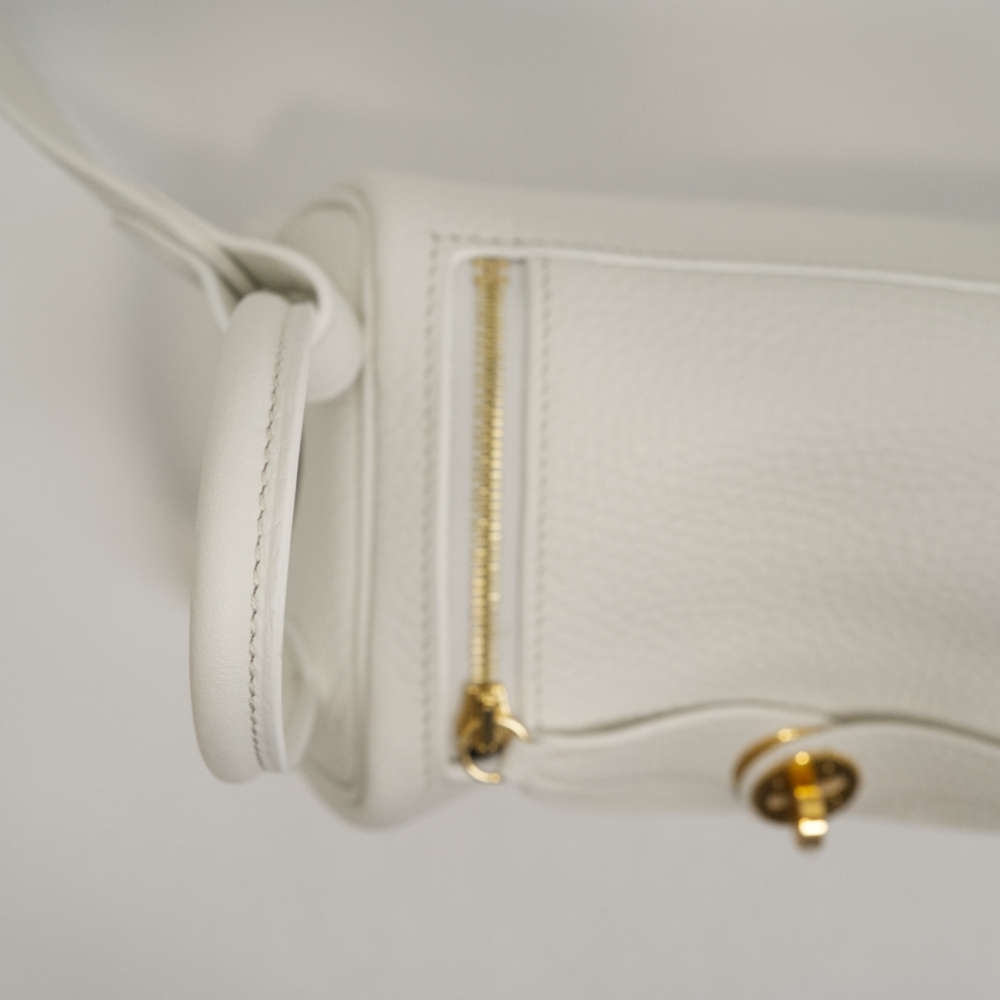 HERMES-LINDY-MINI-NEWWHITE-CLEMENCE-8427 handle.jpg