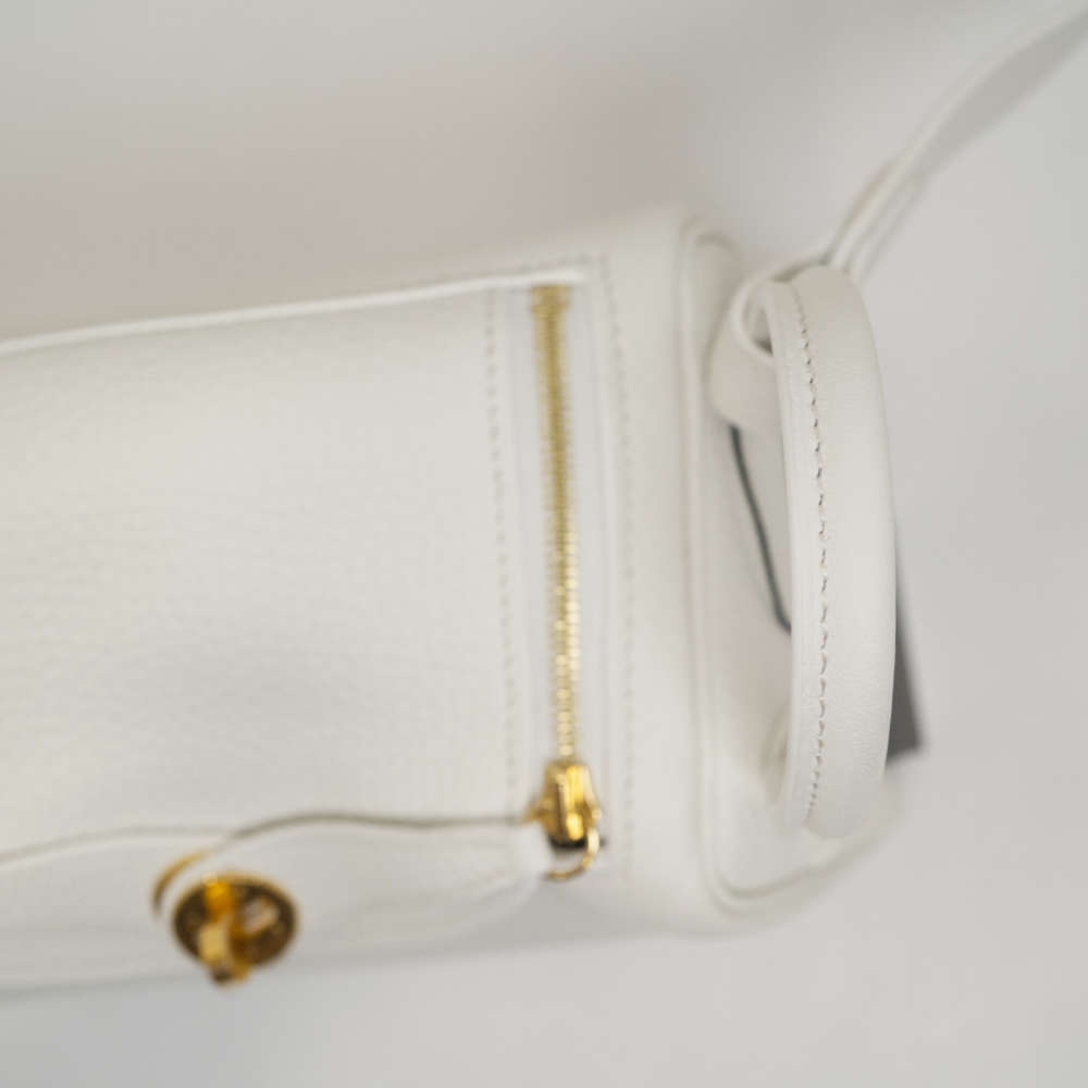 HERMES-LINDY-MINI-NEWWHITE-CLEMENCE-8427 handle2.jpg