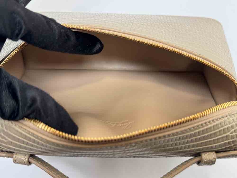 LOROPIANA-EXTRAPOCKETBAG-19-BEIGE-LIZARD-IMG_9493.jpg