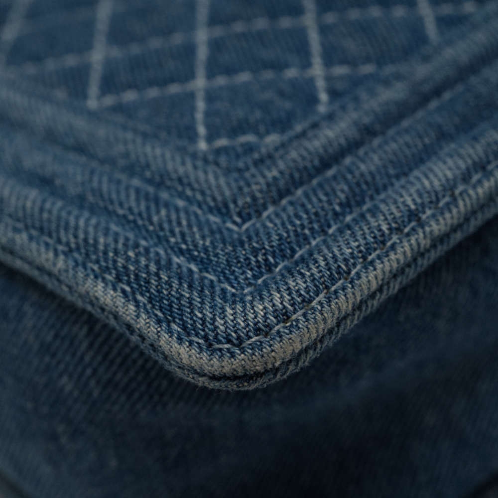 CHANEL-BOYCHANEL-LARGE-BLUE-DENIM-8492 corner3.jpg