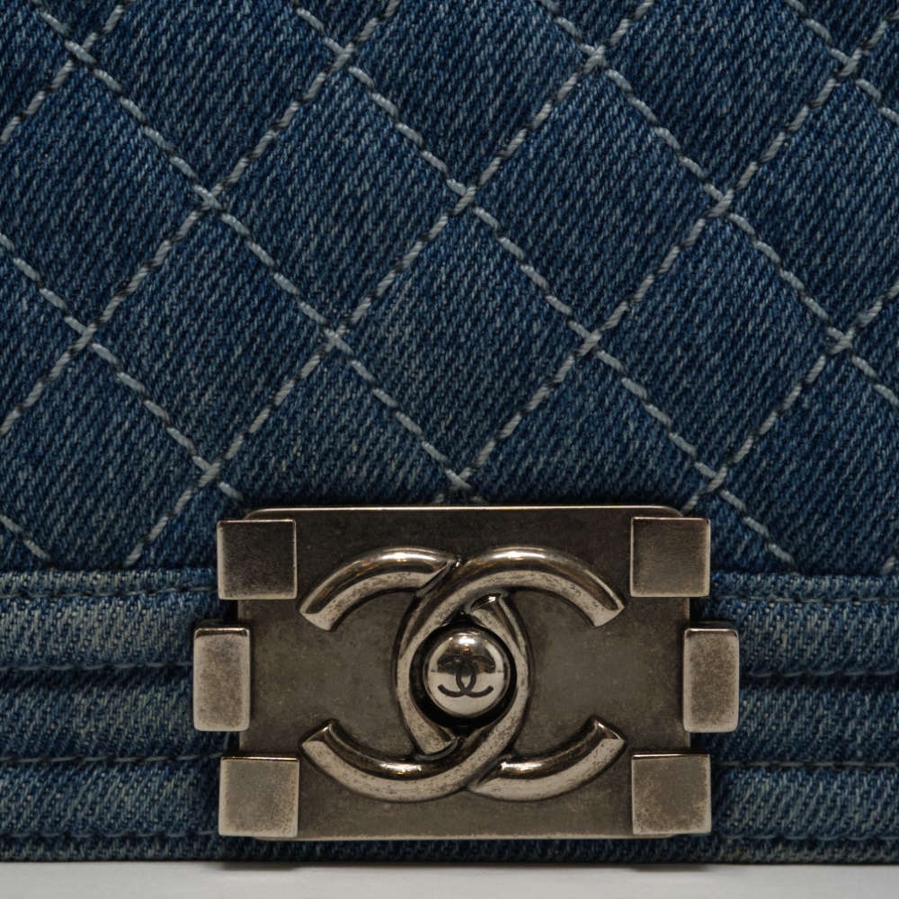 CHANEL-BOYCHANEL-LARGE-BLUE-DENIM-8492 hw.jpg