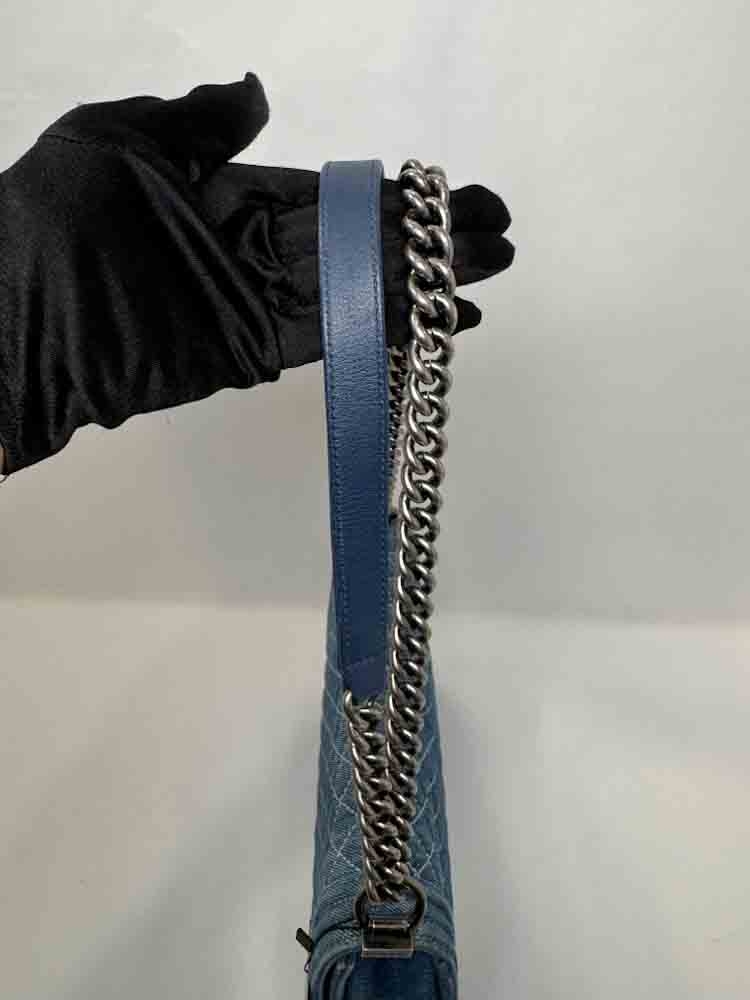 CHANEL-BOYCHANEL-LARGE-BLUE-DENIM-IMG_3304.jpg