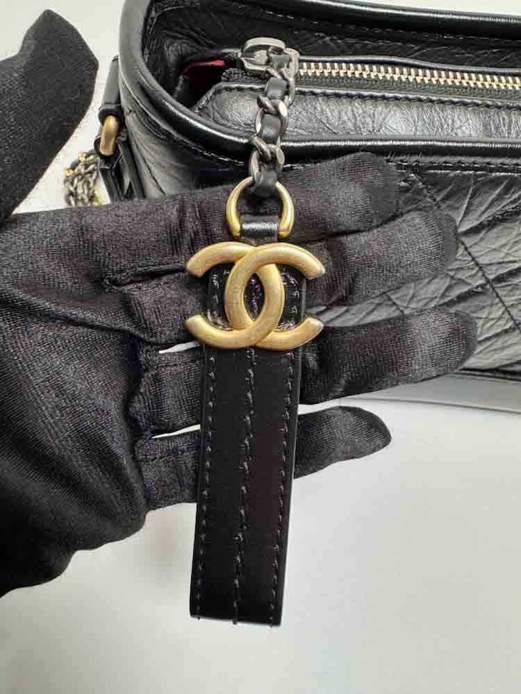 CHANEL-GABRIELLE-SMALL-BLACK-AGEDCALFSKIN-IMG_4300.jpg