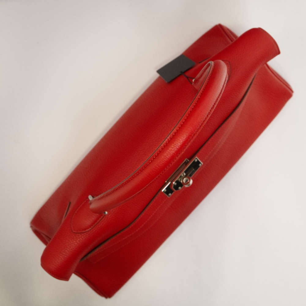 HERMES-SHOULDERKELLY-42-ROUGE-TOGO-8505 topdown.jpg