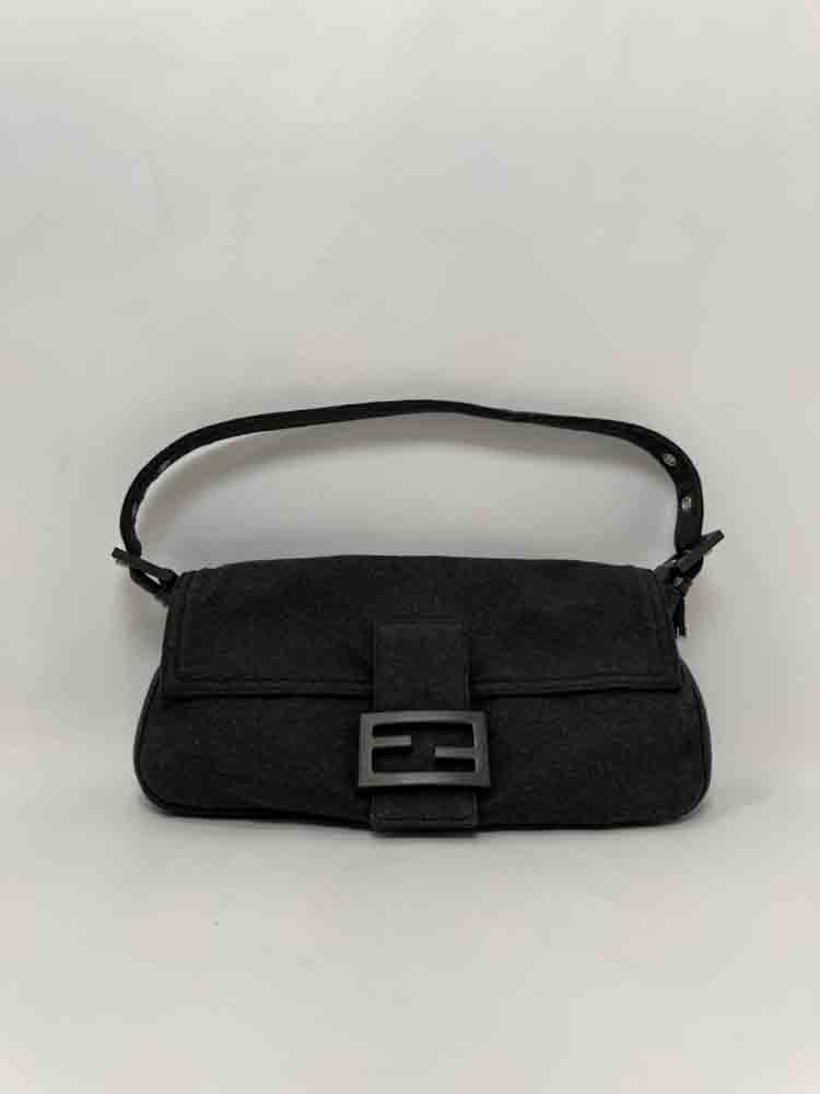 FENDI-BAGUETTESHOULDERBAG-26-GREY-WOOL-IMG_7223.jpg