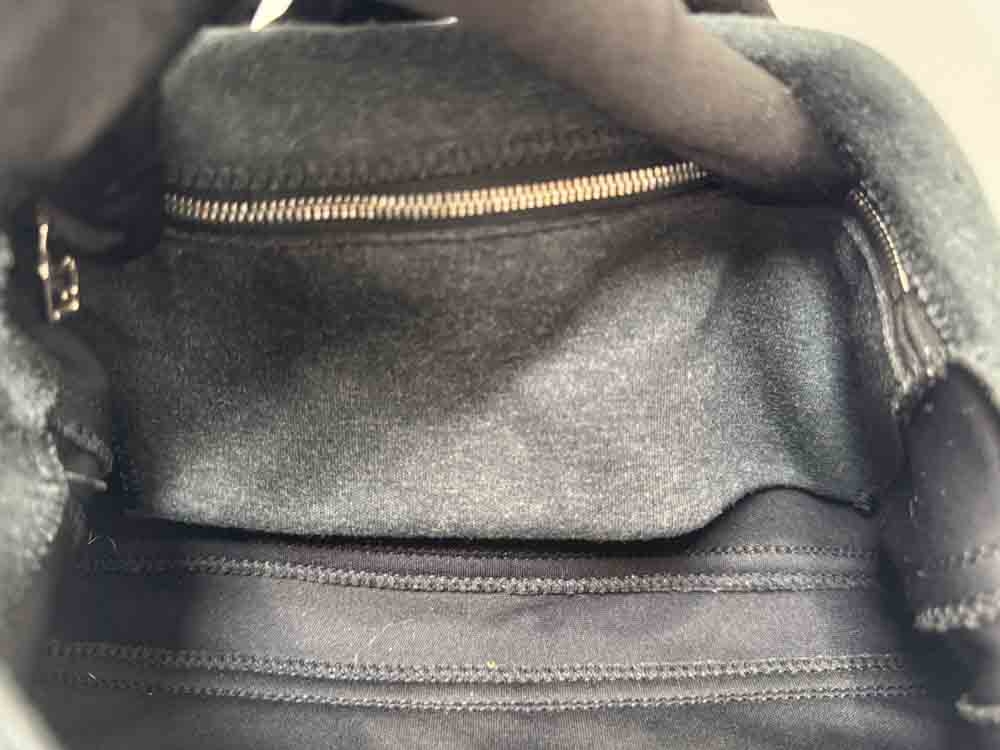 FENDI-BAGUETTESHOULDERBAG-26-GREY-WOOL-IMG_7248.jpg