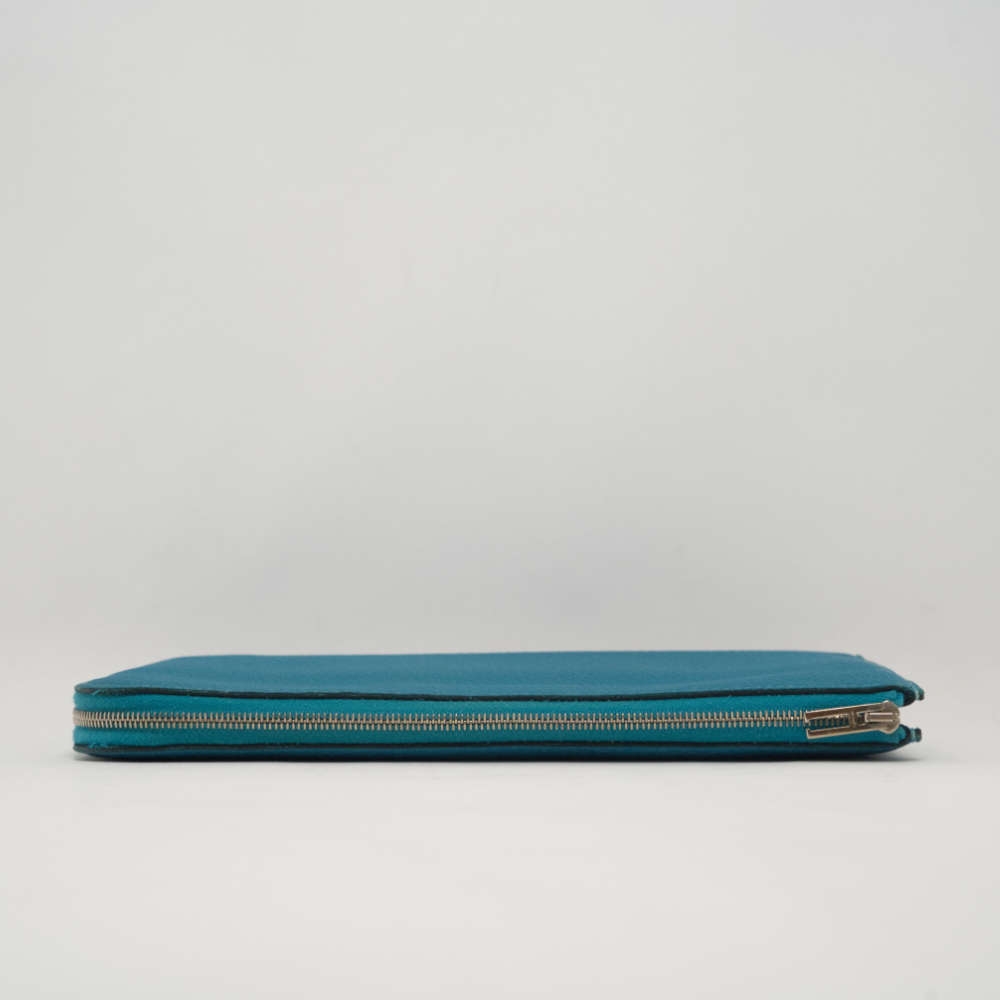 HERMES-AZAPWALLET-GM-BLEU-CLEMENCE-8547 topdown.jpg