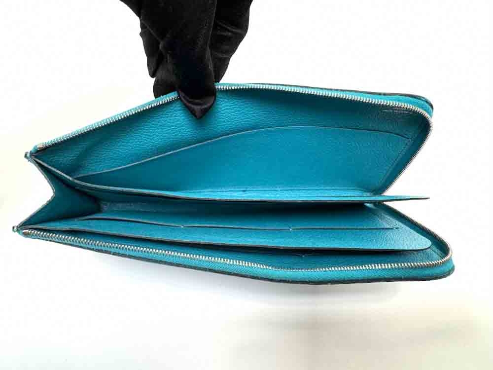 HERMES-AZAPWALLET-GM-BLEU-CLEMENCE-IMG_6525.jpg