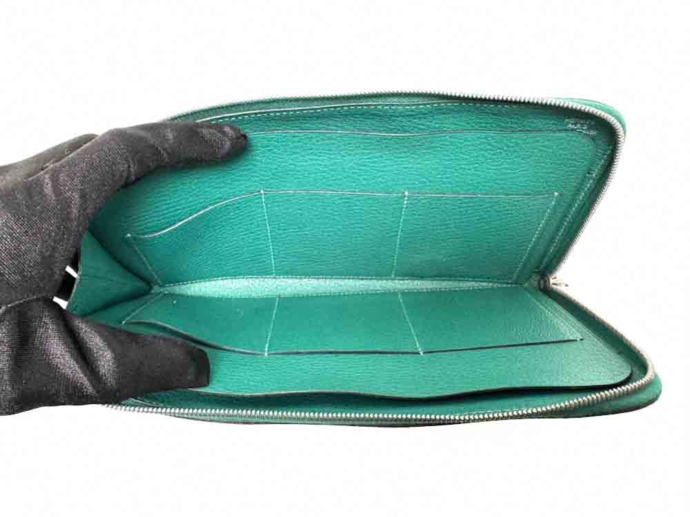 HERMES-AZAPWALLET-GM-VERT-CLEMENCE-IMG_6490.jpg