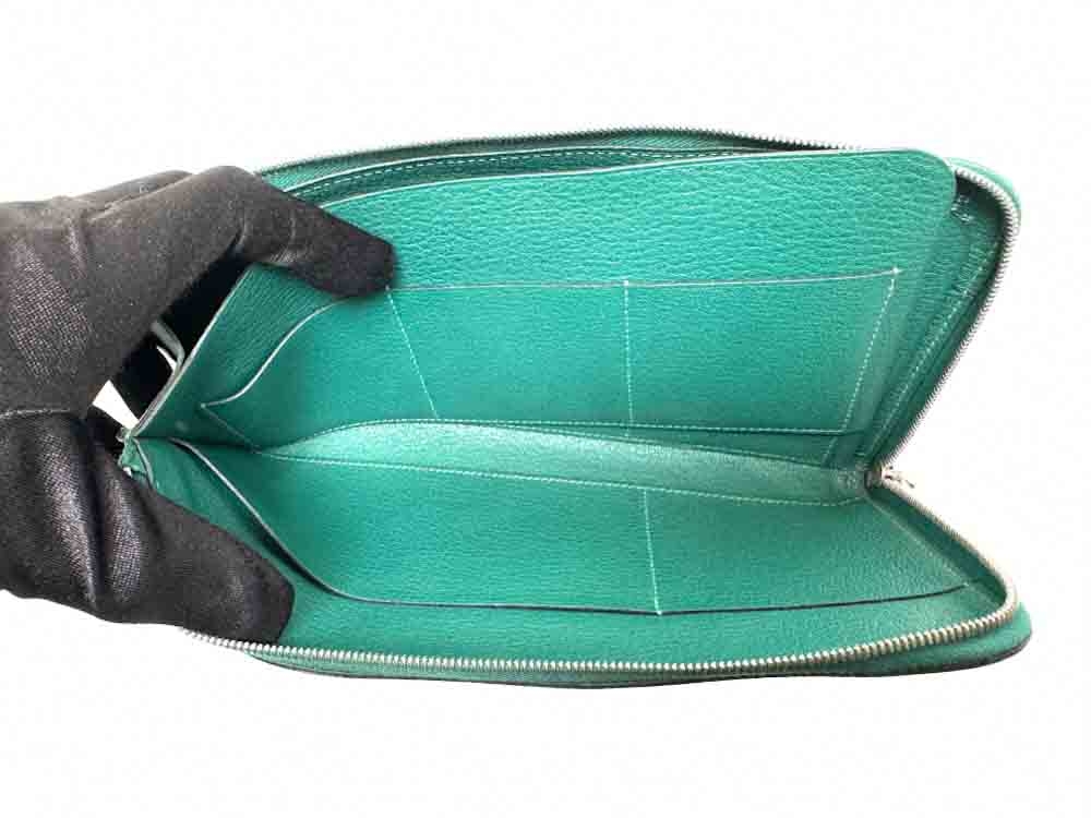 HERMES-AZAPWALLET-GM-VERT-CLEMENCE-IMG_6491.jpg