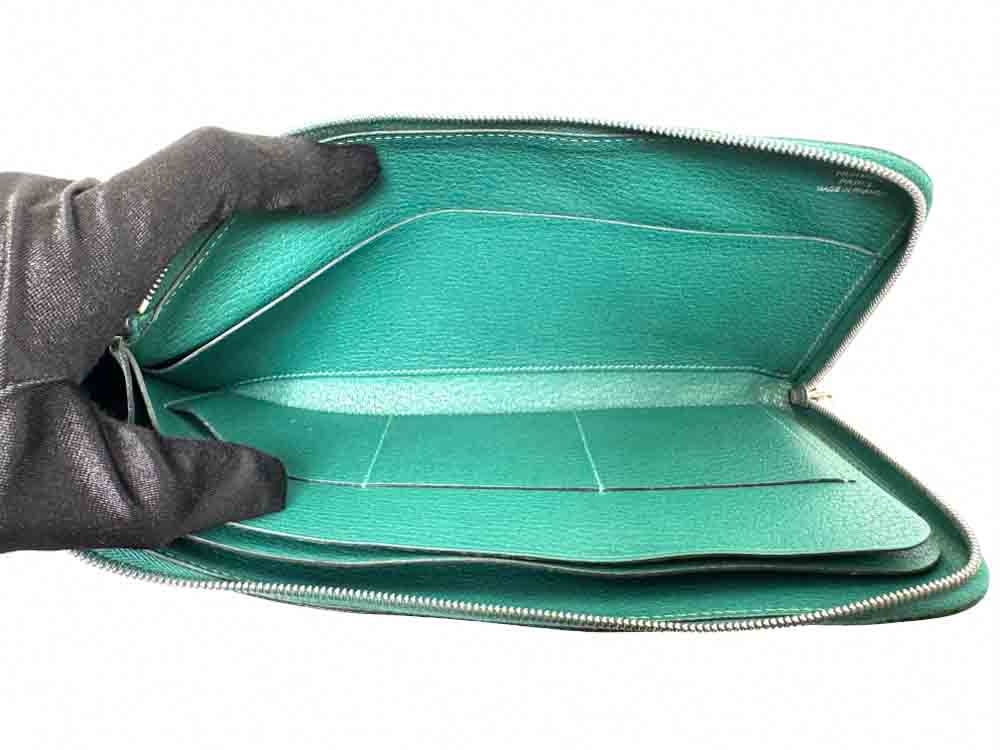 HERMES-AZAPWALLET-GM-VERT-CLEMENCE-IMG_6492.jpg
