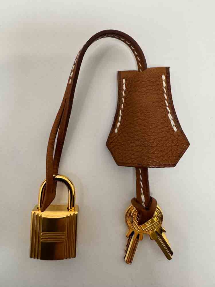 HERMES-KELLYRETOURNE-25-FAUVE-BARENIAFAUBOURG-IMG_6251.jpg