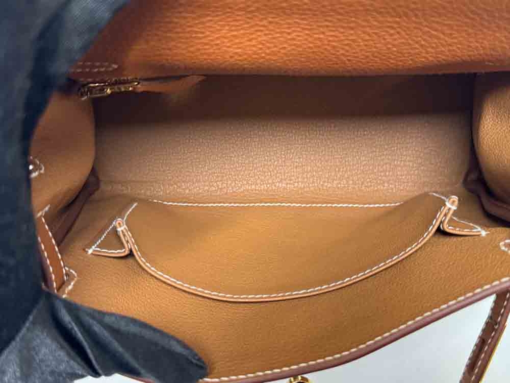 HERMES-KELLYRETOURNE-25-FAUVE-BARENIAFAUBOURG-IMG_6322.jpg
