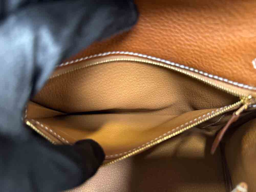 HERMES-KELLYRETOURNE-25-FAUVE-BARENIAFAUBOURG-IMG_6329.jpg