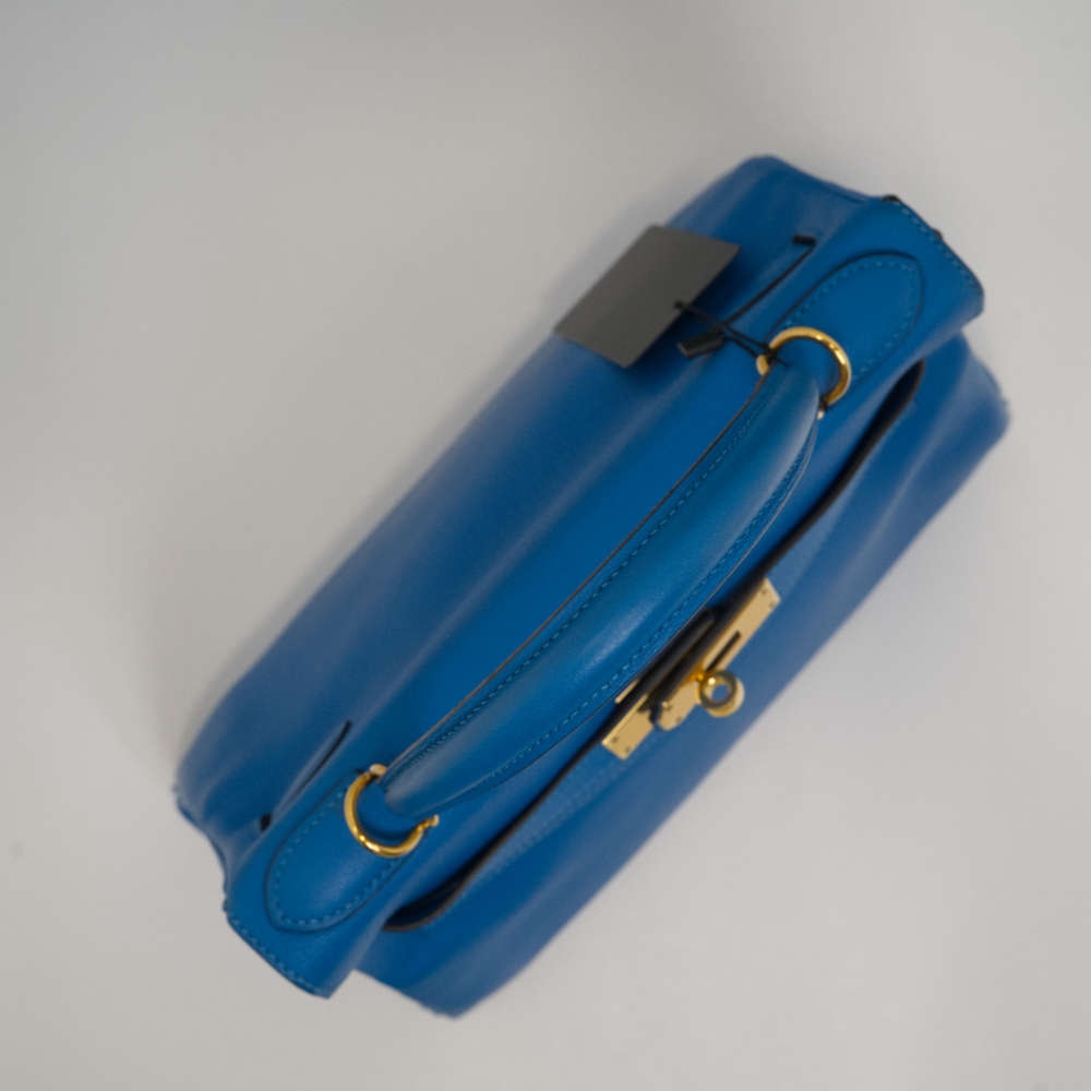 HERMES-KELLYRETOURNE-28-BLEUHYDRA-EVERCOLOR-8552 topdown.jpg